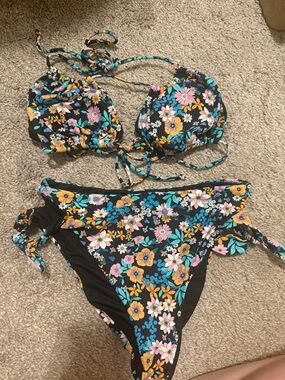 O’Neill floral bikini
